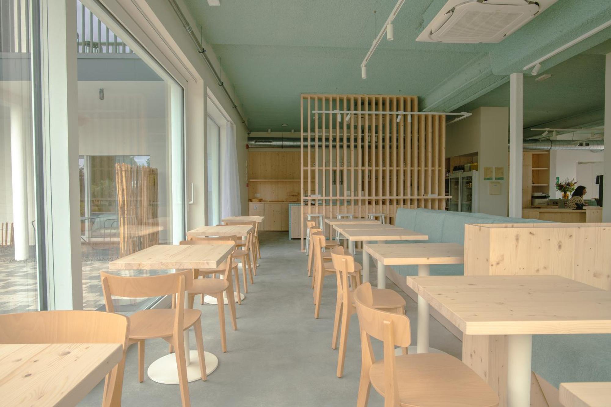 泰尔萨尔酒店 克诺克－海斯特 外观 照片